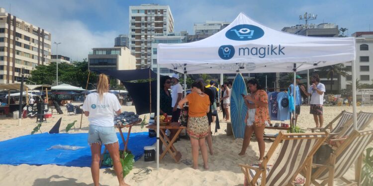 Ação Route de Limpeza de Praia no Leblon, Rio de Janeiro